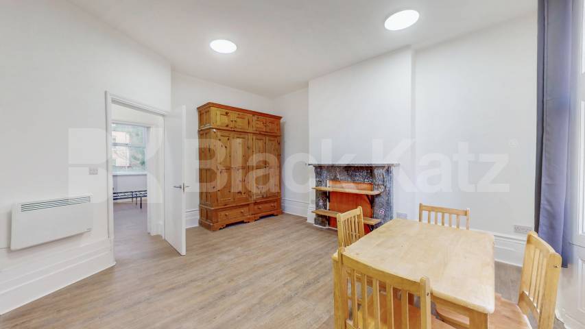 Newly refurbished large 3 bedroom property close to Caledonian Rd station Camden Road, Holloway / Caledonian Road